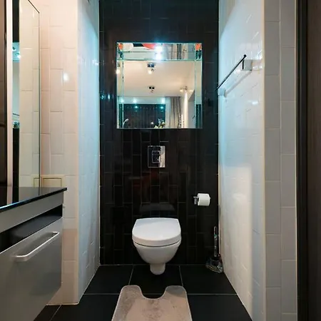 Nadezhda Apartments On Nauryzbai Batyr 37 Near The Arbat Almaty Exterior foto